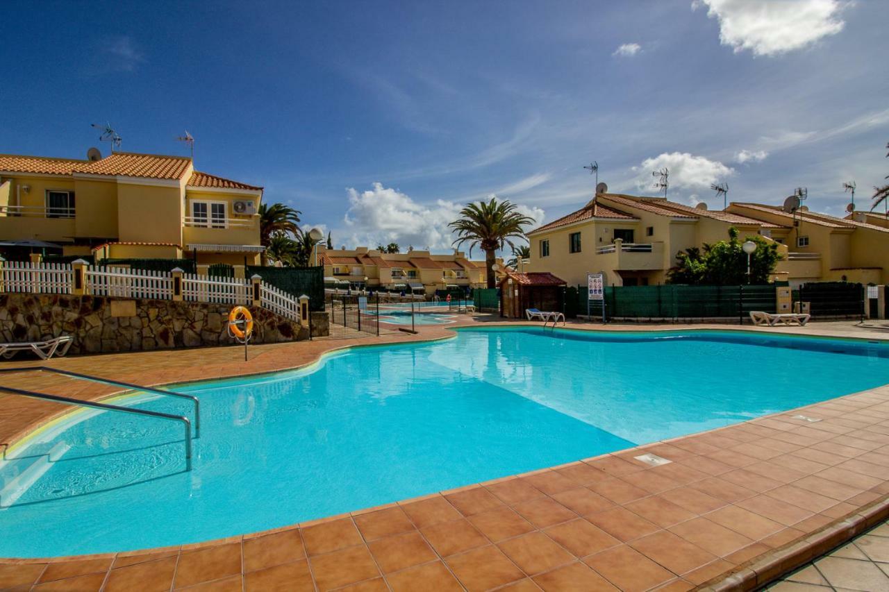 Villa Martina Bungalow With Garden, Bbq, And Pools San Bartolomé Kültér fotó